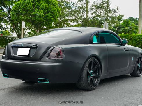 Used 2017 Rolls-Royce Wraith image 8