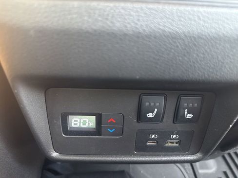 Certified 2023 Nissan Rogue Platinum w/ Platinum Premium Package image 18