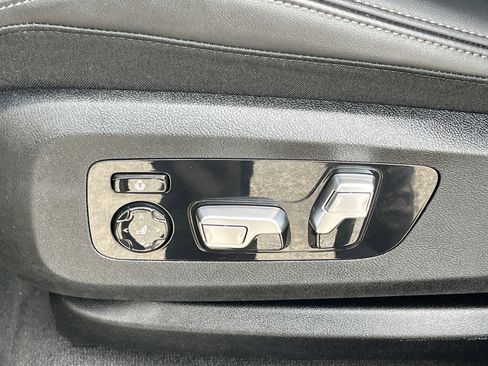 Used 2026 BMW X6 M60i image 19