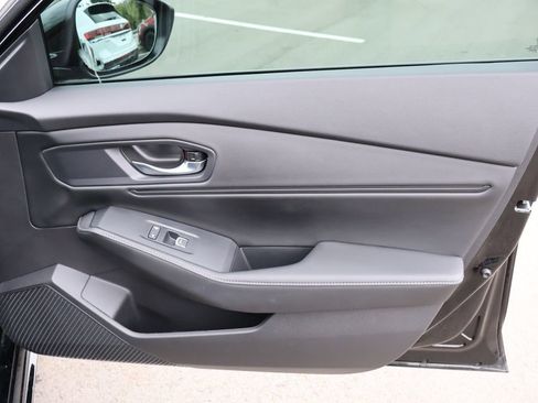 Used 2024 Honda Accord Sport image 11