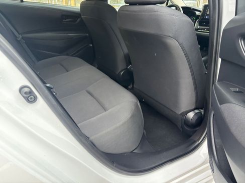 Used 2025 Toyota Corolla LE image 25