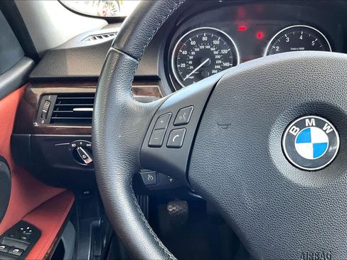 Used 2010 BMW 328i Sedan RWD image 16