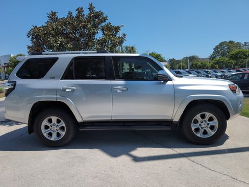 Certified 2023 Toyota 4Runner SR5 Premium w/ Moonroof Package image 11