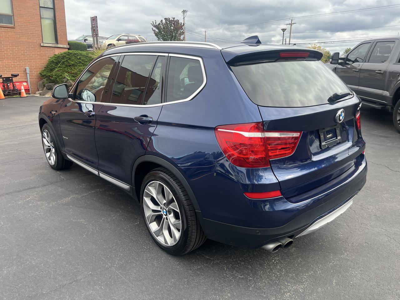 Used 2017 BMW X3 xDrive28i AWD/4WD image 26