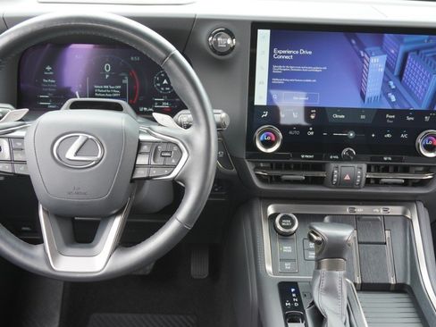 Used 2024 Lexus GX 550 w/ Cold Area Package AWD/4WD image 30