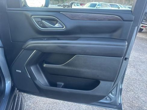 Used 2022 Chevrolet Tahoe LT w/ LT Signature Package AWD/4WD image 37