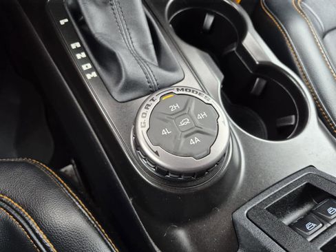 Used 2021 Ford Bronco Badlands image 29