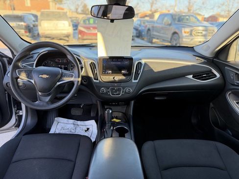 Used 2019 Chevrolet Malibu LS image 12