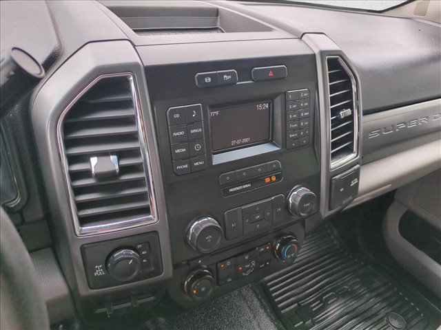 Used 2018 Ford F350 XLT w/ Camper Package AWD/4WD image 14