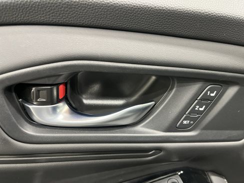 Used 2025 Honda Accord Touring image 12