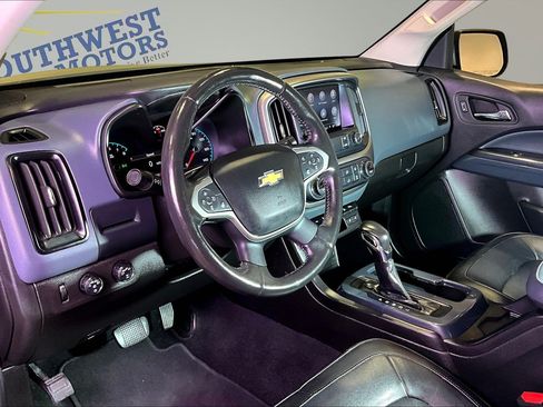 Used 2022 Chevrolet Colorado Z71 AWD/4WD image 19
