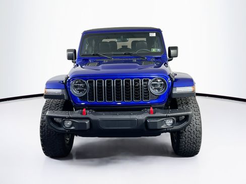 Used 2018 Jeep Wrangler Rubicon image 2