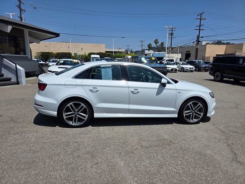 Used 2019 Audi A3 2.0T Premium Plus w/ Premium Plus Package FWD image 3
