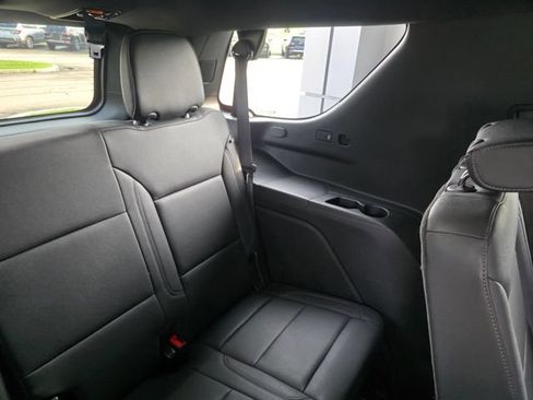 Used 2023 Chevrolet Tahoe Z71 w/ Off-Road Capability Package AWD/4WD image 17