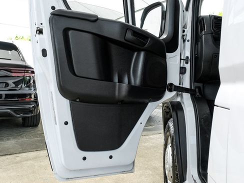 Used 2023 RAM ProMaster 2500 FWD image 38