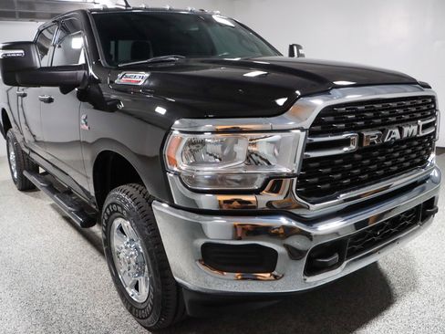 Used 2023 RAM 2500 Tradesman w/ Towing Technology Group image 5