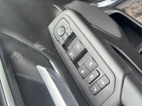 New 2026 RAM 1500 4x4 Crew Cab image 14