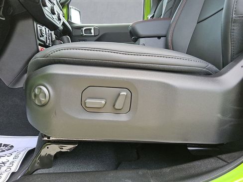 New 2025 Jeep Wrangler Unlimited Rubicon w/ XTREMEE 35" Tire Package image 16