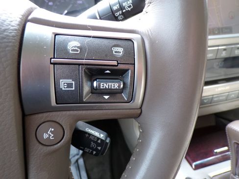 Used 2014 Lexus GX 460 w/ Premium Package AWD/4WD image 32
