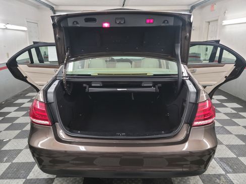 Used 2014 Mercedes-Benz E 350 4MATIC Sedan w/ Premium 1 Package image 11
