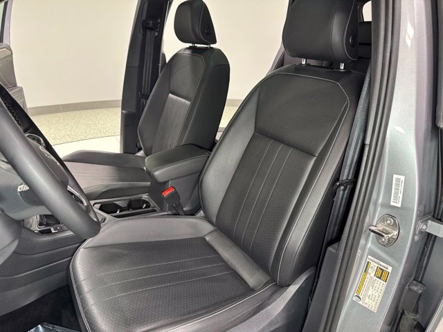 Used 2023 Volkswagen Tiguan SE R-Line FWD image 17