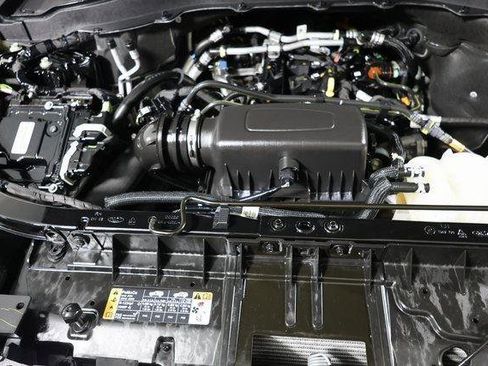 Used 2022 Ford Explorer XLT w/ Equipment Group 202A image 29