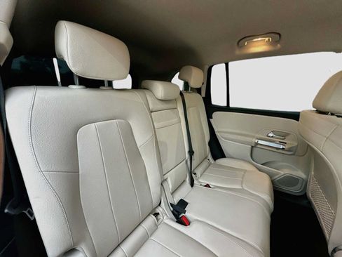 Used 2020 Mercedes-Benz GLB 250 image 25