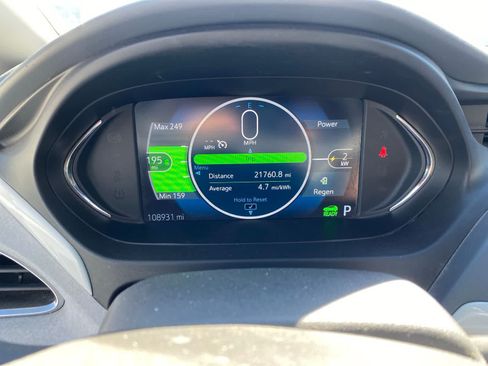Used 2017 Chevrolet Bolt Premier w/ Driver Confidence II Package FWD image 13