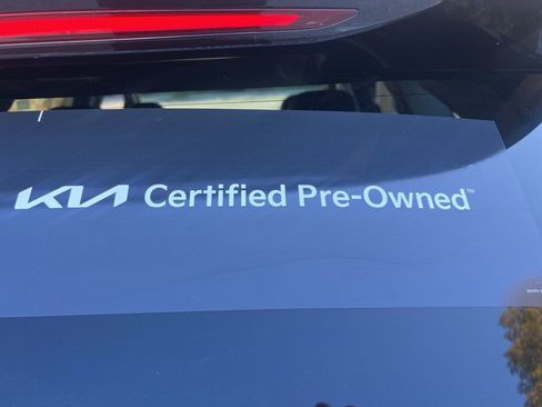Certified 2023 Kia Sorento SX image 35