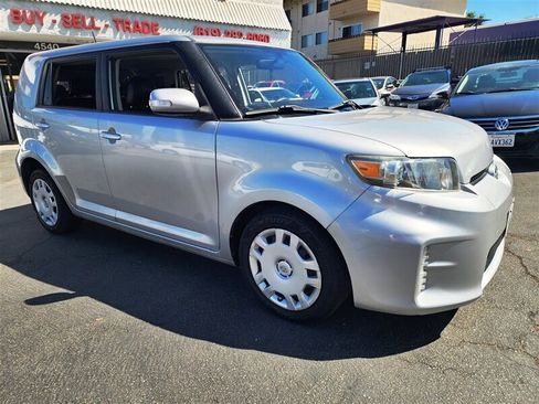 Used 2014 Scion xB image 15