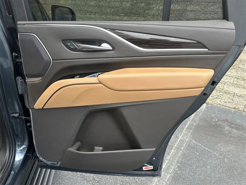 Used 2021 Cadillac Escalade Sport w/ Driver Assist Tech Package image 16