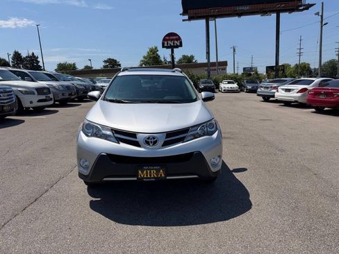 Used 2013 Toyota RAV4 XLE AWD/4WD image 3