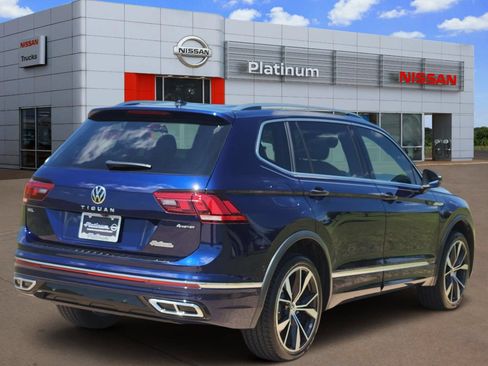 Used 2024 Volkswagen Tiguan SEL R-Line AWD/4WD image 4