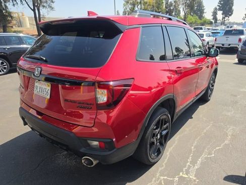 Used 2024 Honda Passport Black Edition image 3