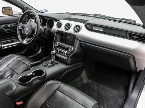 Used 2015 Ford Mustang Premium RWD image 13