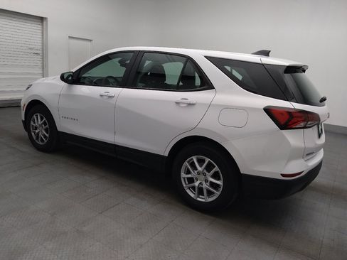Used 2023 Chevrolet Equinox LS FWD image 3