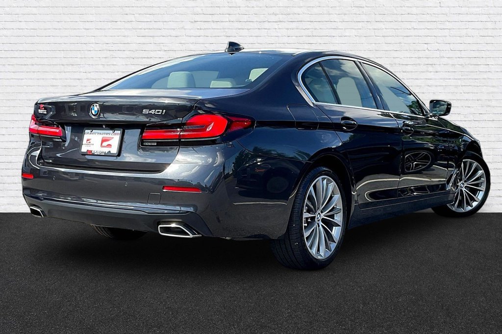 Used 2022 BMW 540i w/ Premium Package RWD image 6
