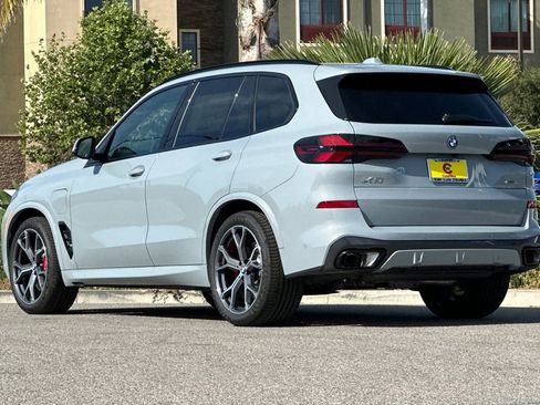 New 2026 BMW X5 xDrive50e w/ Executive Package AWD/4WD image 5