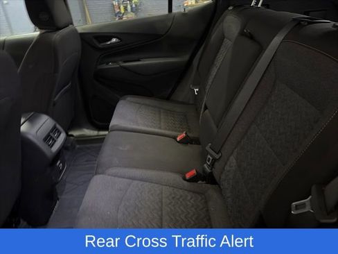 Used 2022 Chevrolet Equinox LT image 12