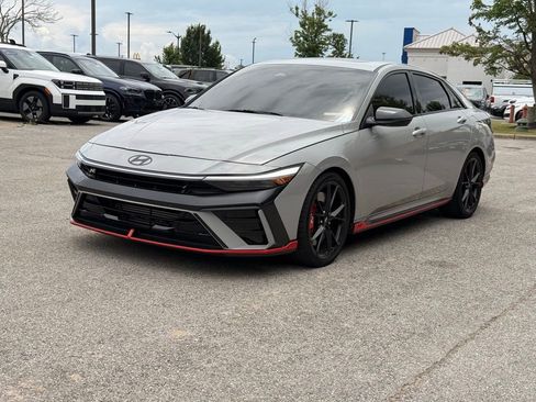 Used 2025 Hyundai Elantra N FWD image 3