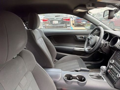 Used 2019 Ford Mustang Coupe RWD image 15