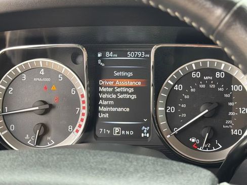 Used 2017 Nissan Titan PRO-4X w/ Pro-4x Convenience Package image 34