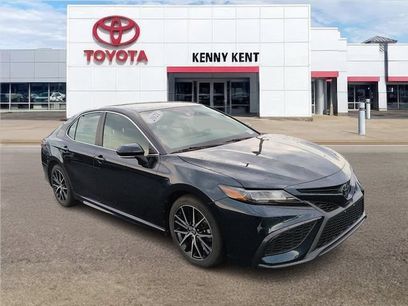 Certified 2021 Toyota Camry SE w/ Cold Weather Package