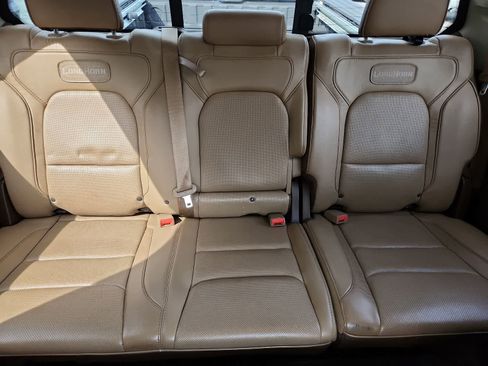 Used 2019 RAM 1500 Limited AWD/4WD image 21