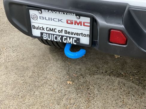 Used 2024 Jeep Wrangler Sahara image 30