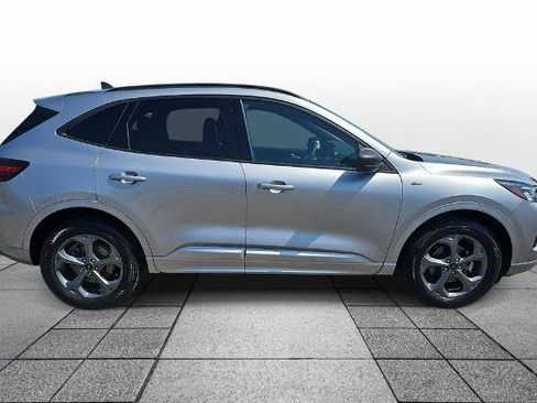 Certified 2023 Ford Escape ST-Line AWD/4WD image 4