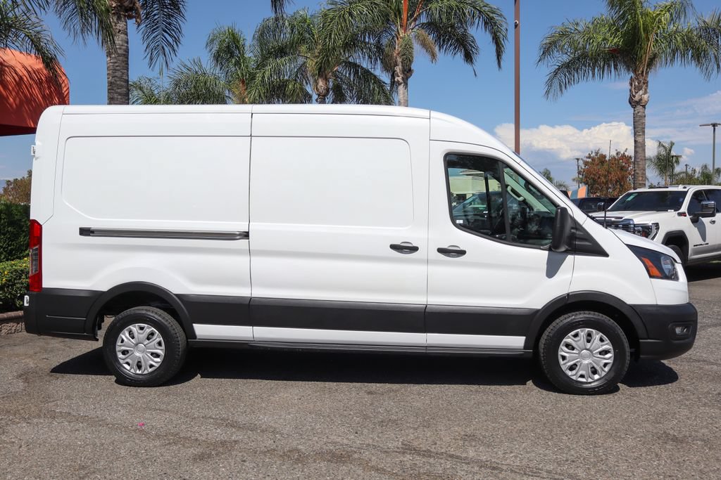 Used 2022 Ford E-Transit Medium Roof RWD image 12