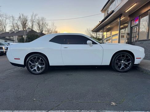 Used 2018 Dodge Challenger R/T Plus image 8
