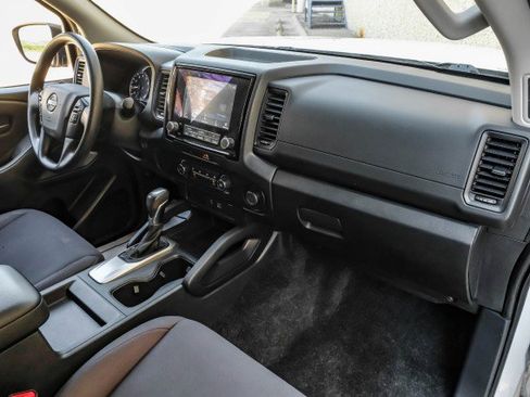 Used 2022 Nissan Frontier S image 19