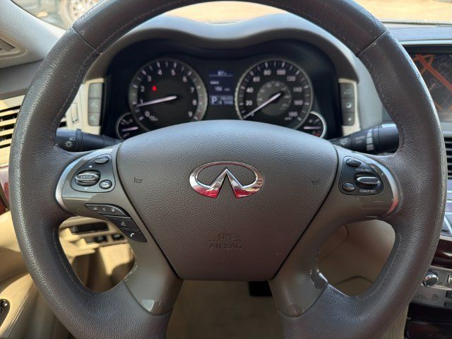 Used 2011 INFINITI M37 w/ Premium Pkg RWD image 24